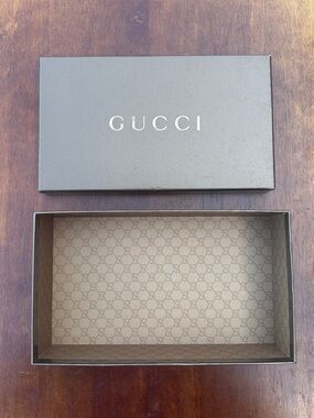 Gucci Signature Brown Box with Gold Logo